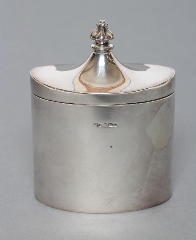 AN EDWARDIAN TEA CANISTER Image