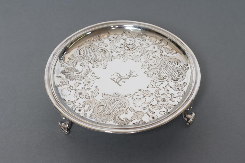 AN EARLY GEORGE II WAITER Image