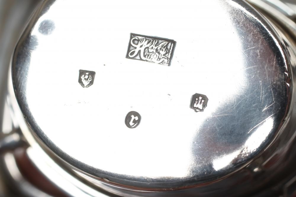 A LATE VICTORIAN SCOTTISH SMALL SPIRIT KETTLE Image