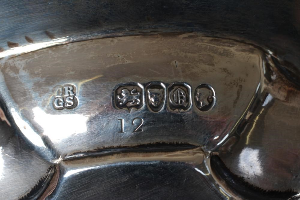 AN EARLY VICTORIAN LARGE SALVER Image