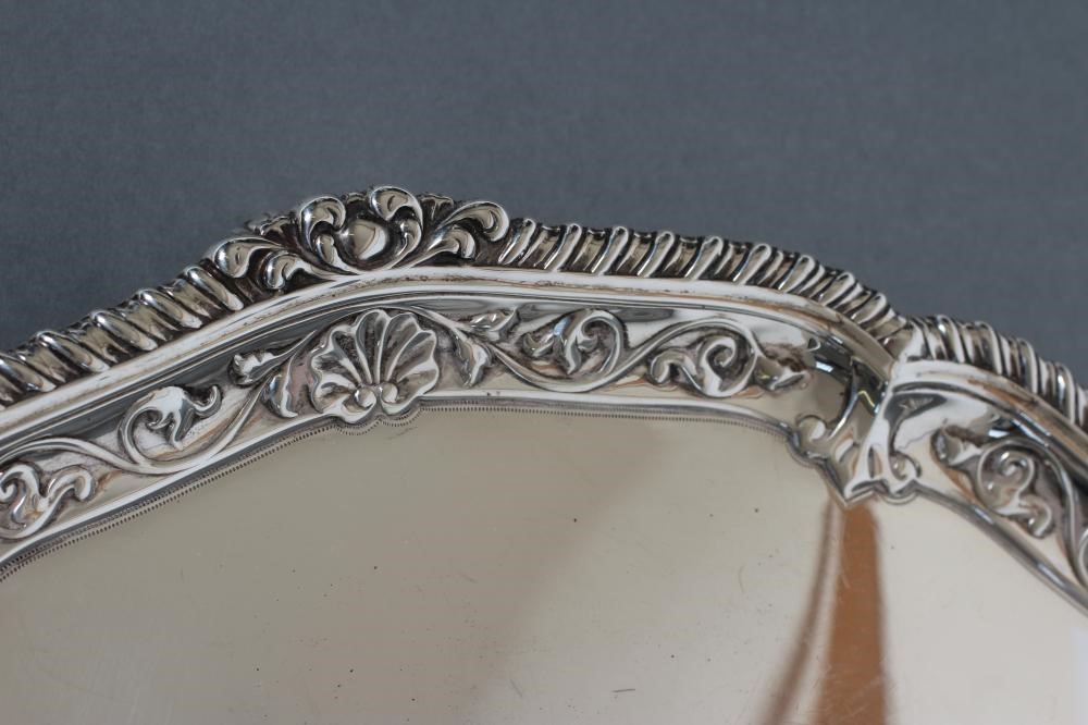 A LATE VICTORIAN SALVER Image