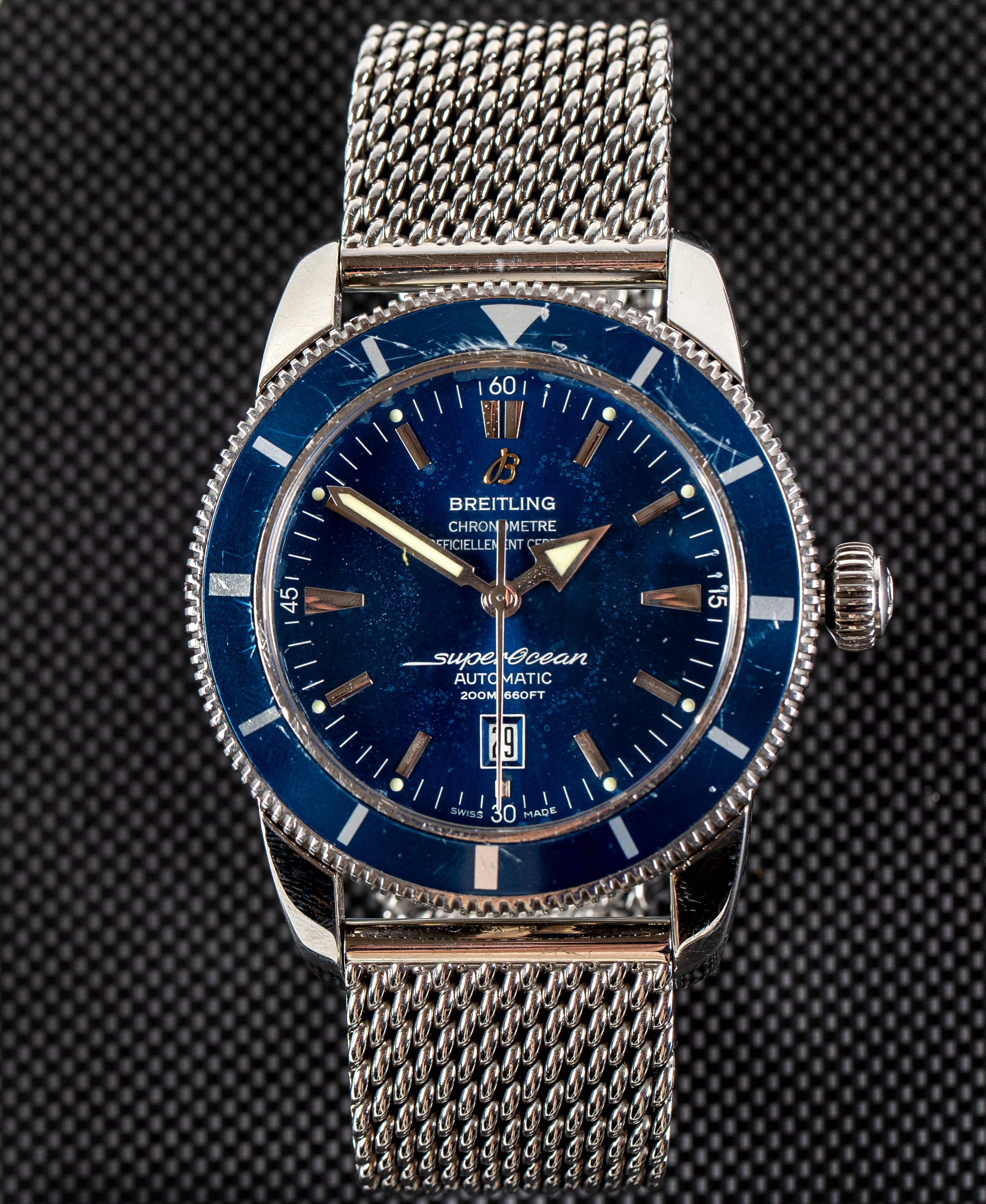 A GENTLEMAN'S STAINLESS STEEL BREITLING "SUPEROCEAN" AUTOMATIC CHRONOMETER Image