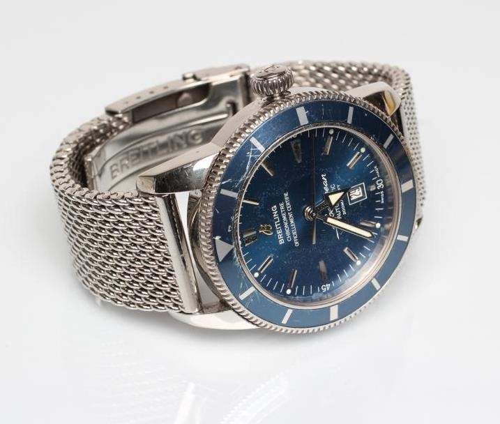 A GENTLEMAN'S STAINLESS STEEL BREITLING "SUPEROCEAN" AUTOMATIC CHRONOMETER Image