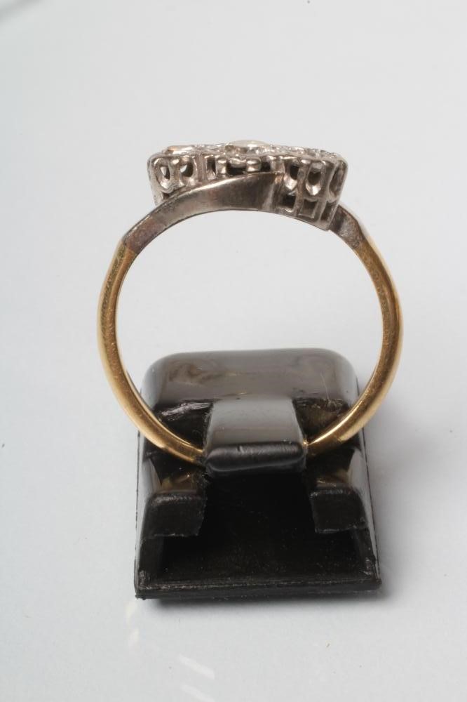 A THREE STONE DIAMOND RING Image