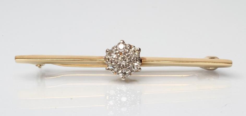 A DIAMOND TIE PIN Image