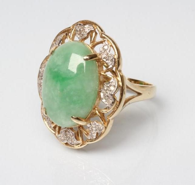 A COCKTAIL RING Image