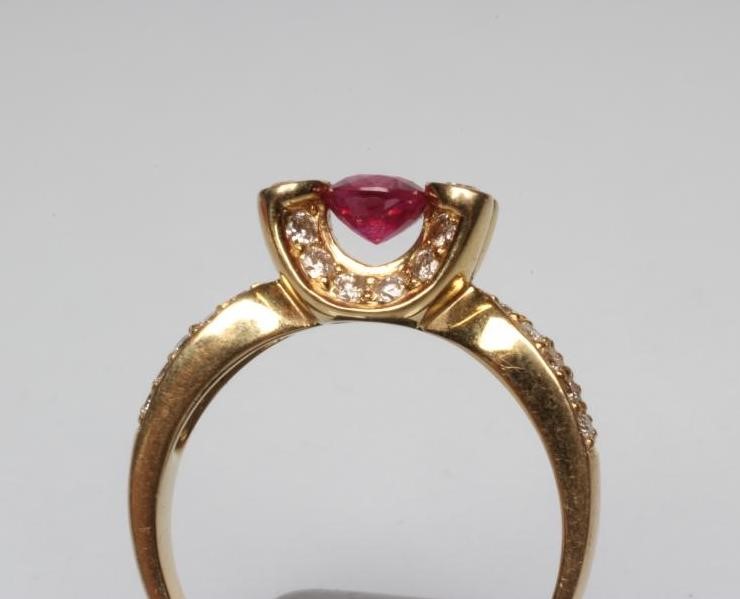 A RUBY AND DIAMOND COCKTAIL RING Image