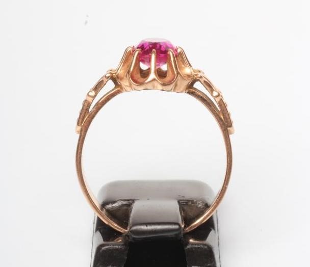 A RUBY COCKTAIL RING Image