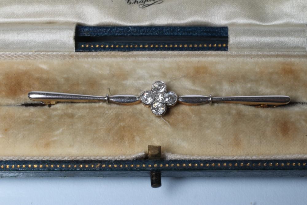 AN EDWARDIAN DIAMOND BROOCH Image