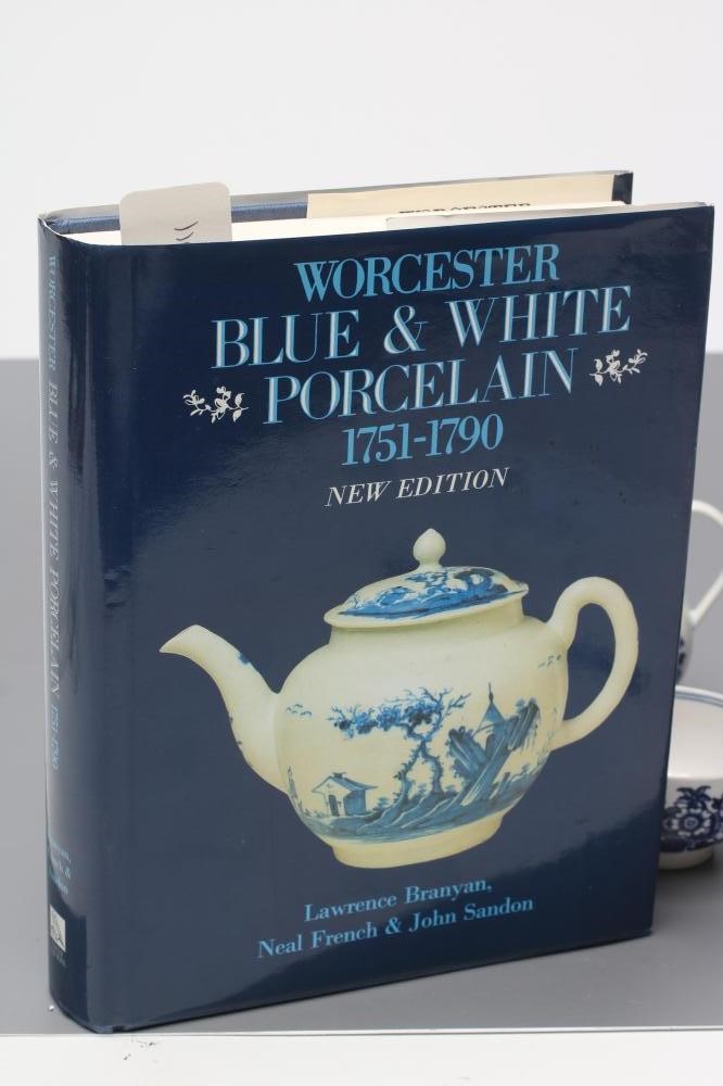 A FIRST PERIOD WORCESTER PORCELAIN PLATE Image