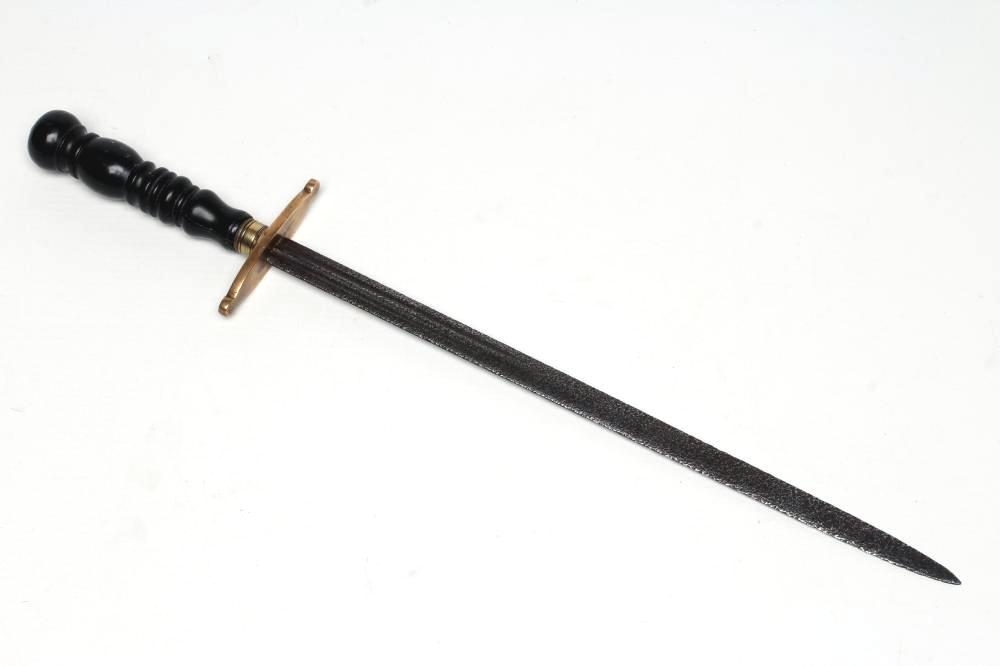 A GEORGIAN NAVAL DIRK Image