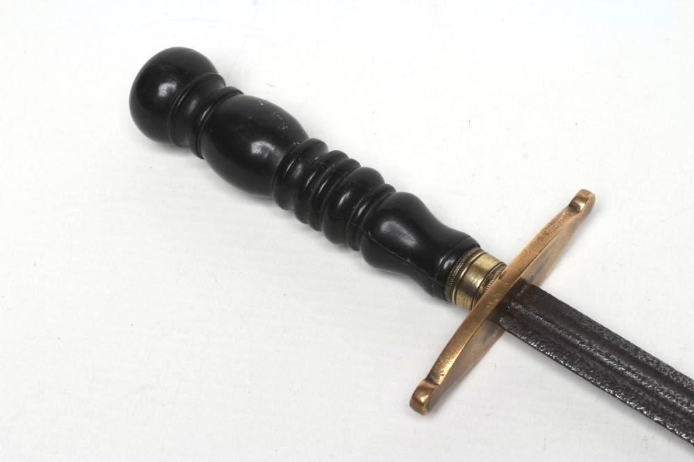 A GEORGIAN NAVAL DIRK Image