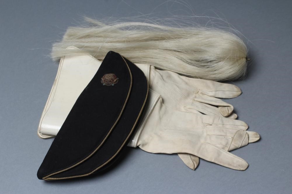 A DUKE OF LANCASTER'S OWN YEOMANRY UNIFORM Image