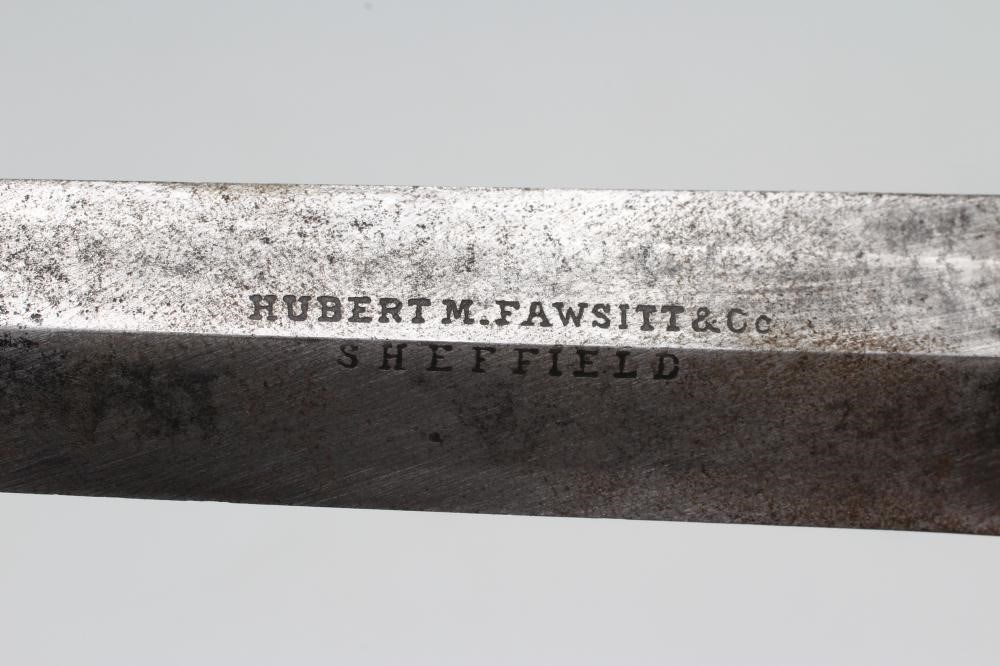 A BRITISH FIGHTING DAGGER Image
