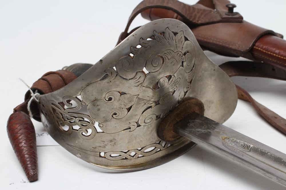 AN 1897 PATTERN OFFICER'S SWORD Image