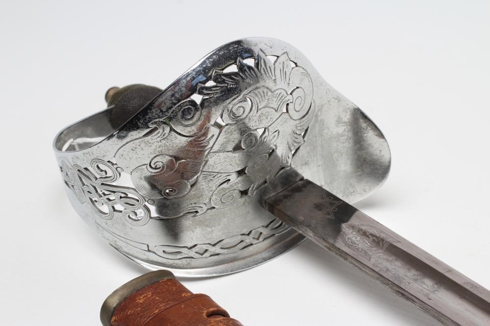 AN 1897 PATTERN OFFICER'S SWORD Image