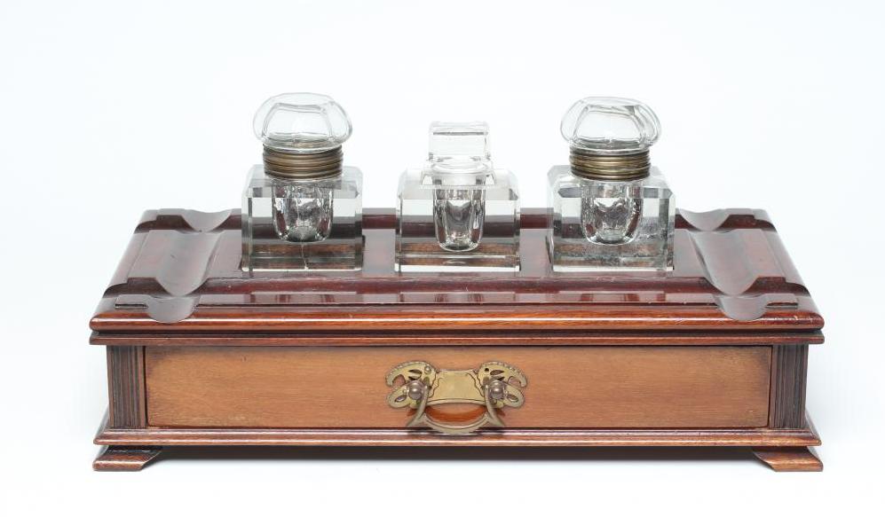 A LATE VICTORIAN MAHOGANY DESK STAND of of oblong form Image