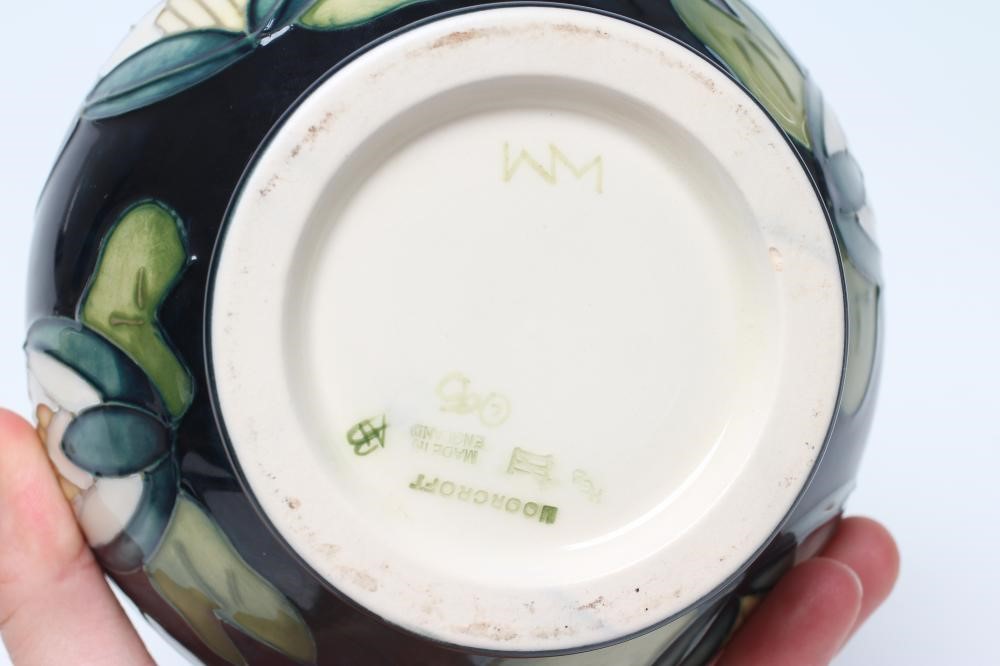 A MOORCROFT POTTERY BOTTLE VASE Image