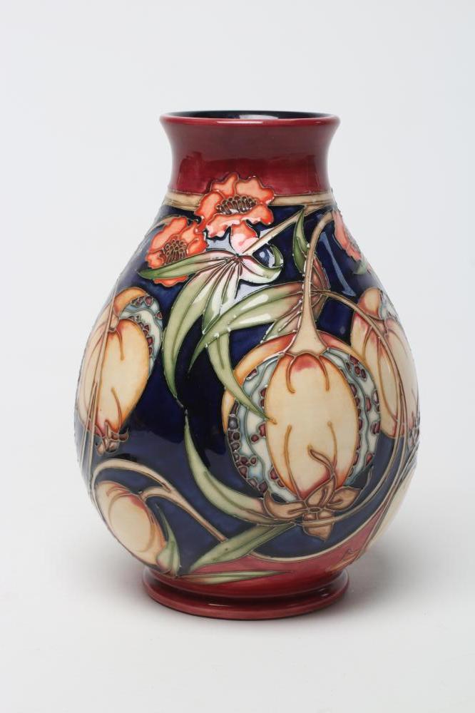 A MOORCROFT POTTERY VASE Image