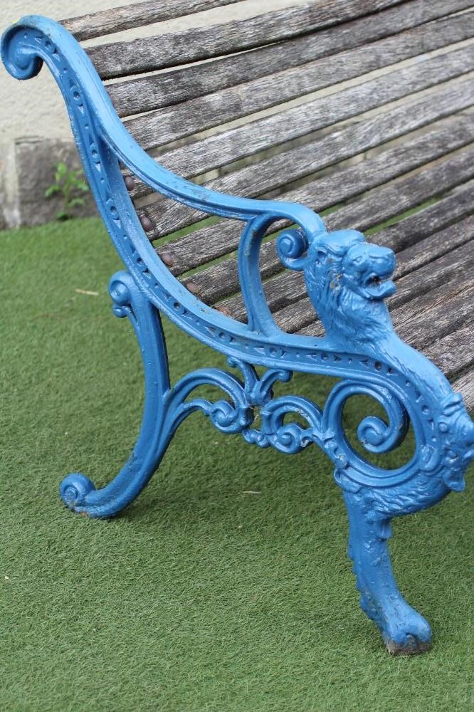 A VICTORIAN CAST IRON PARK BENCH Image
