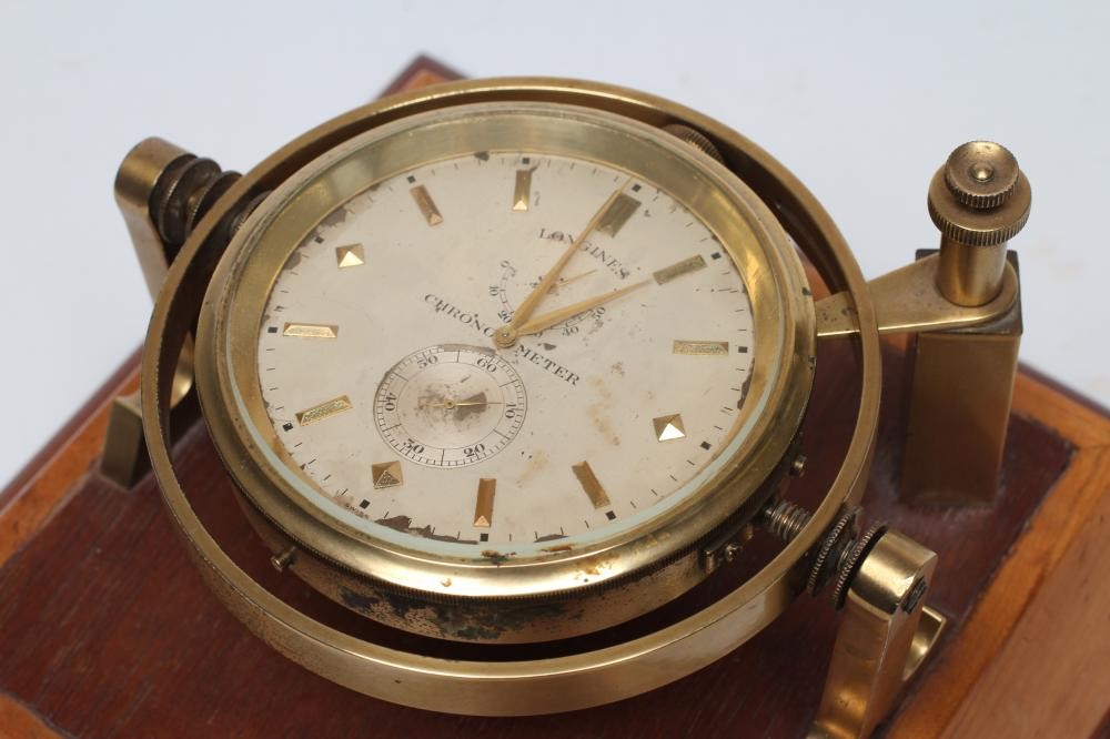 A LONGINES ADVERTISING DESK CHRONOMETER Image