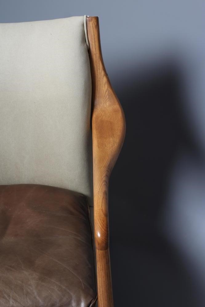A SCANDINAVIAN DESIGN ELM SHOW WOOD ARMCHAIR Image