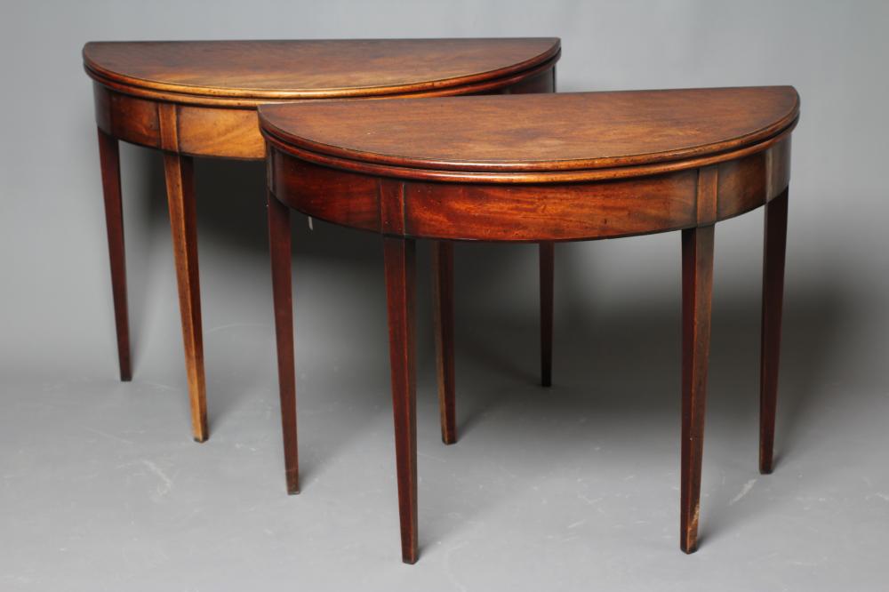 A PAIR OF GEORGIAN FOLDING TEA TABLES Image