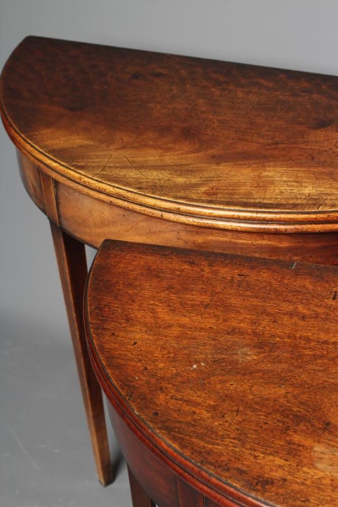 A PAIR OF GEORGIAN FOLDING TEA TABLES Image