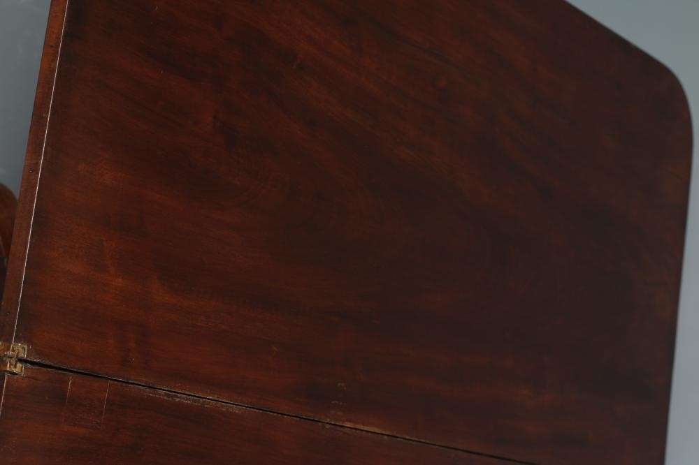 A GEORGIAN MAHOGANY FOLDING TEA TABLE Image