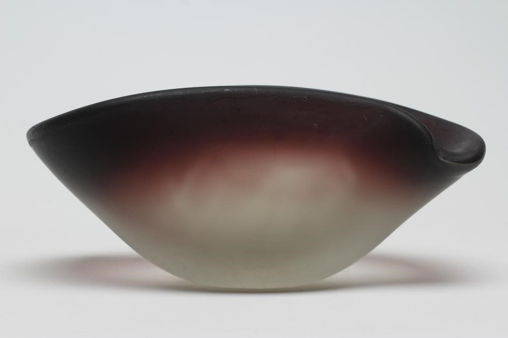 A LALIQUE BOWL Image