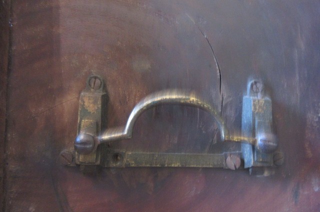 A GEORGIAN MAHOGANY TRIPOD TABLE Image