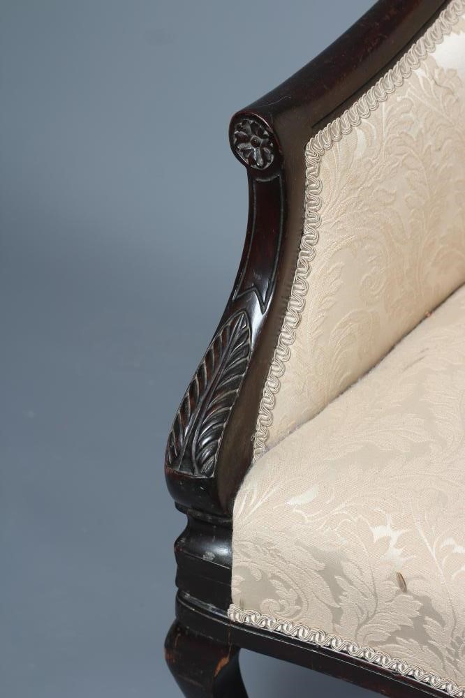 A VICTORIAN MAHOGANY SHOW WOOD TWO SEATER SOFA Image