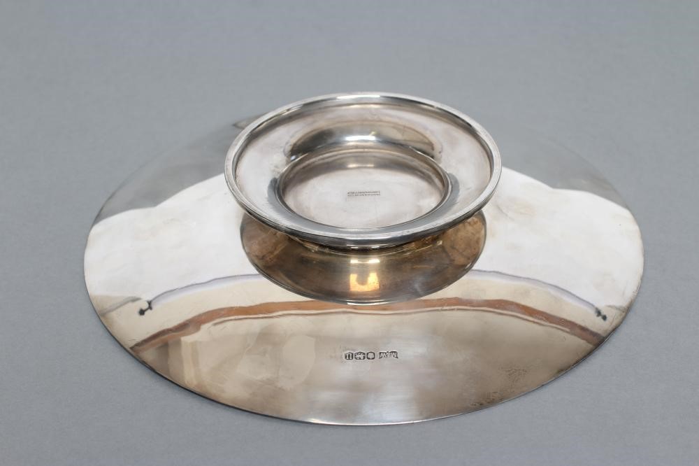 A CIRCULAR DISH Image