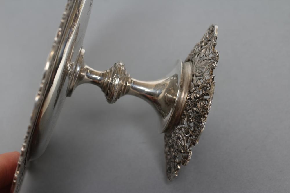 A SMALL CIRCULAR TAZZA Image