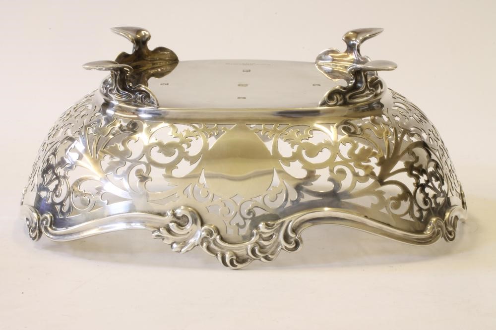 A SCOTTISH SILVER CENTRE DISH Image