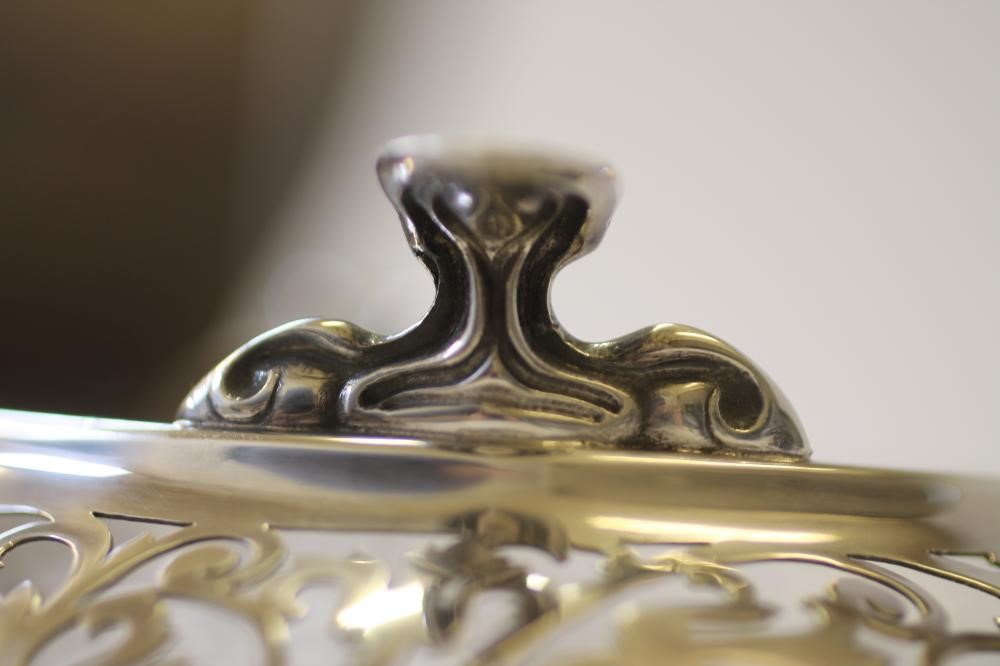 A SCOTTISH SILVER CENTRE DISH Image