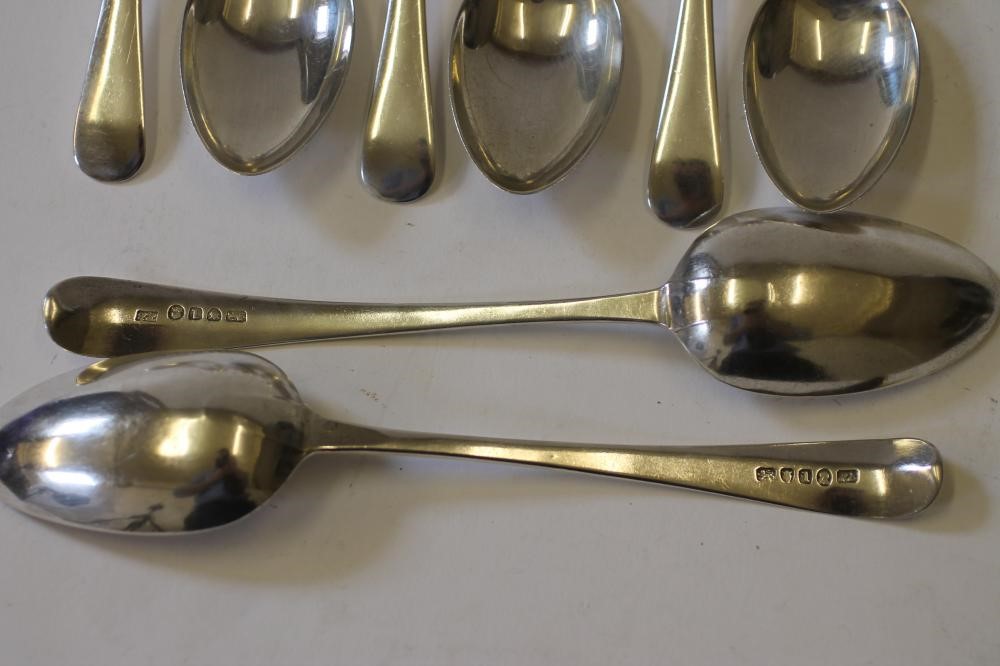 A SET OF SIX SILVER DESSERT SPOONS Image