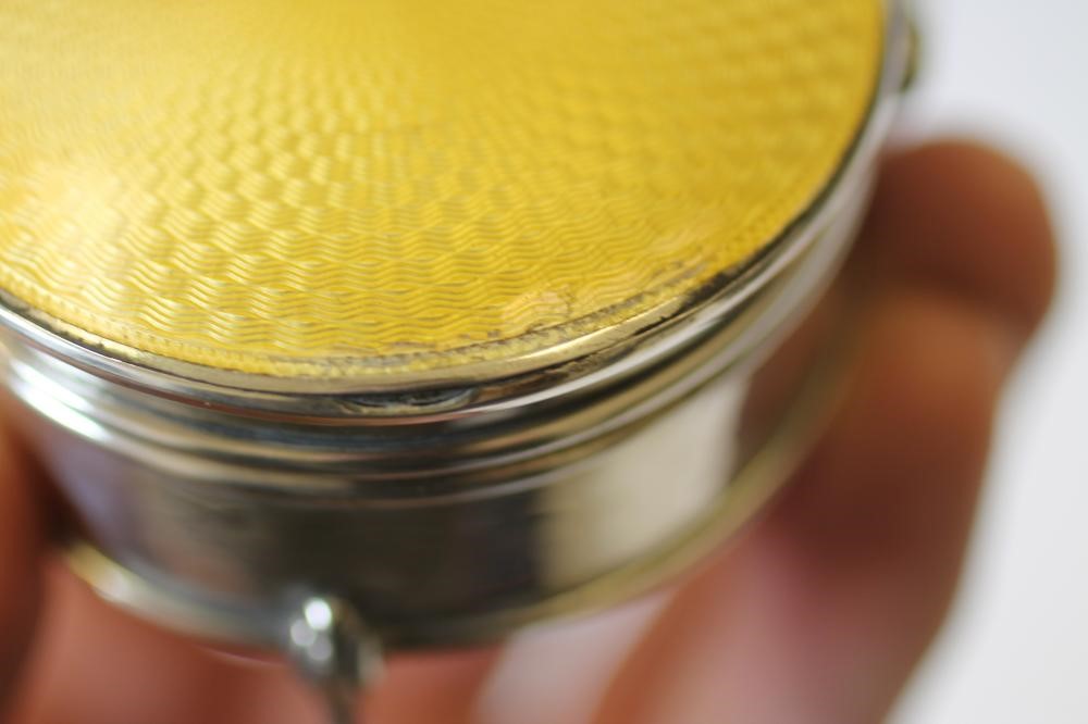 AN ART DECO SILVER DRESSING TABLE BOX Image
