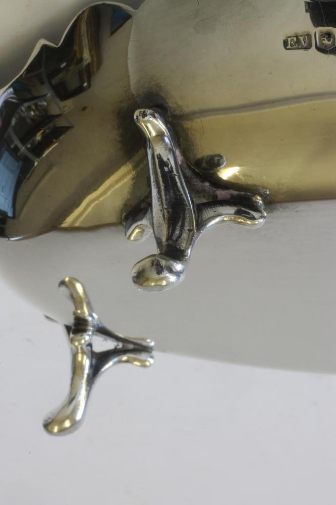 A SILVER FRUIT DISH Image