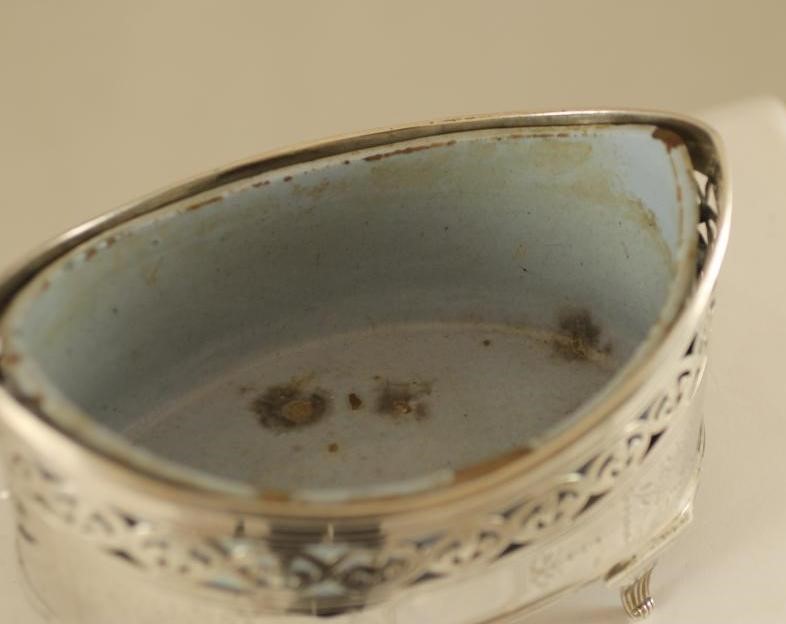 A GEORGE III SILVER CRUET STAND Image