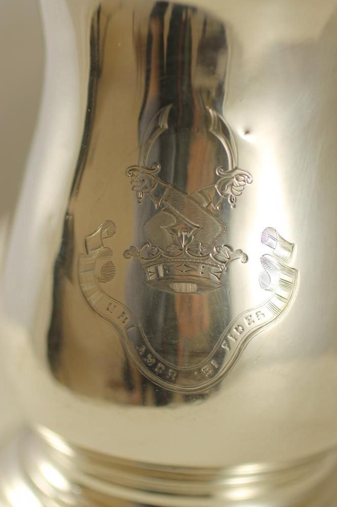 A GEORGE III SILVER MUG Image
