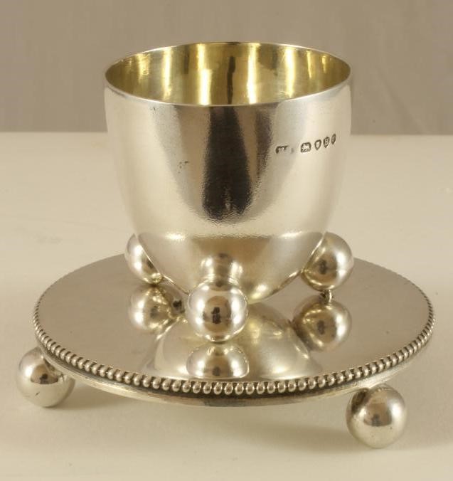 A LATE VICTORIAN SILVER EGG CUP Image