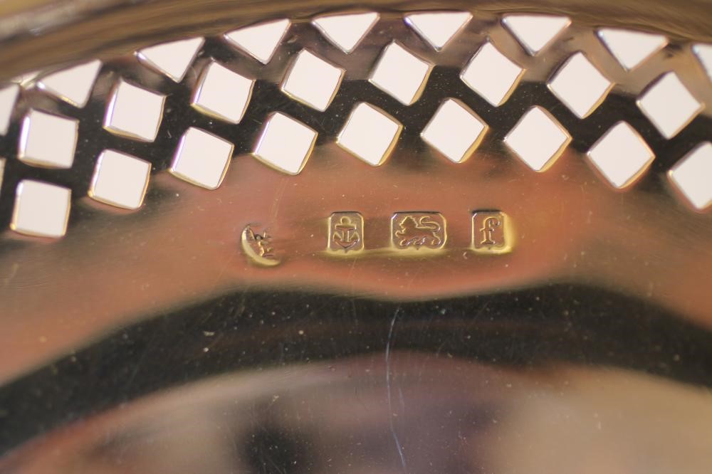 AN EDWARDIAN SILVER TAZZA Image