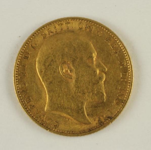 AN EDWARD VII GOLD SOVEREIGN Image