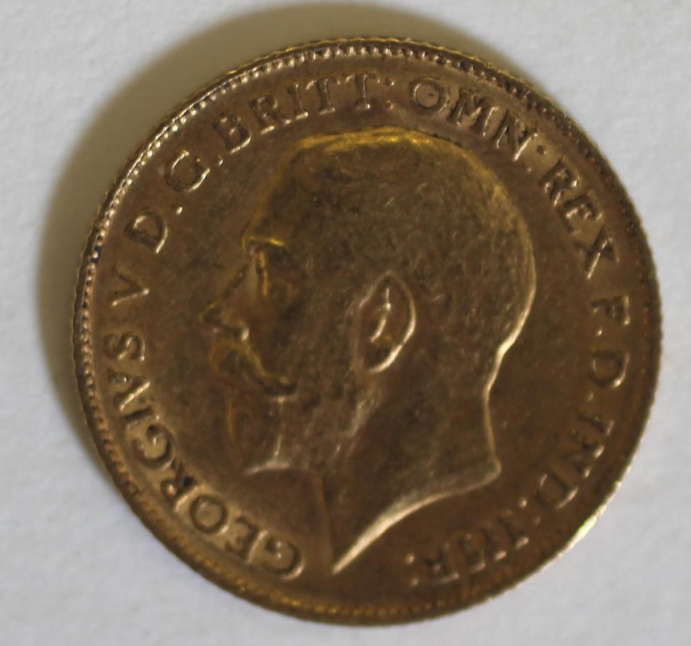 TWO EDWARD VII GOLD HALF SOVEREIGNS Image
