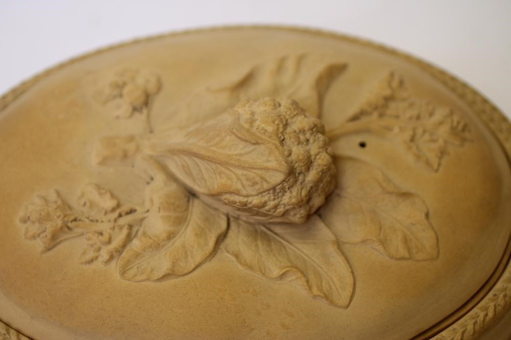 A VICTORIAN WEDGWOOD CANEWARE GAMEPIE DISH Image