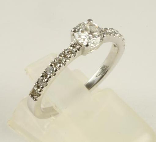 A DIAMOND RING Image