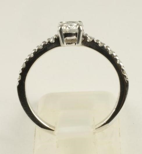 A DIAMOND RING Image