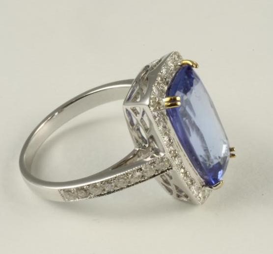 A TANZANITE AND DIAMOND DRESS RING Image