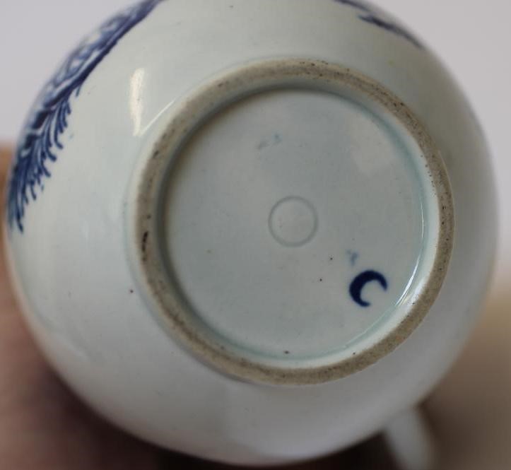 A FIRST PERIOD WORCESTER PORCELAIN SPARROW BEAK MILK JUG Image